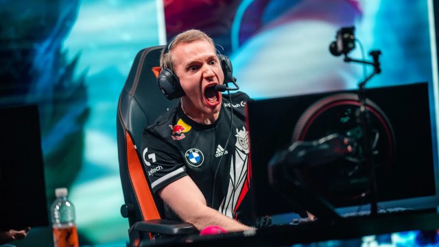 Jankos screaming at his monitor during one of LEC's games.