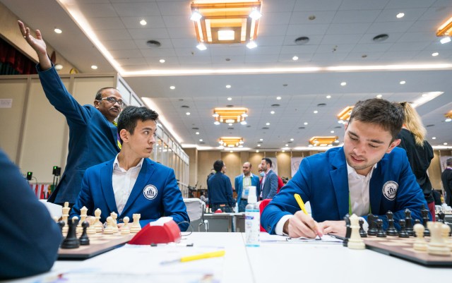 Nodirbek Yakubboev and Nodirbek Abdusattorov at the Chennai Olympiad.